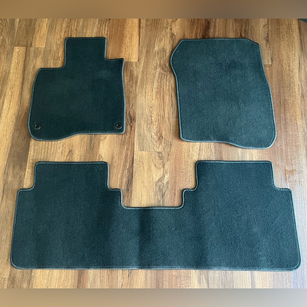 New Genuine Honda CRV Floor Mats